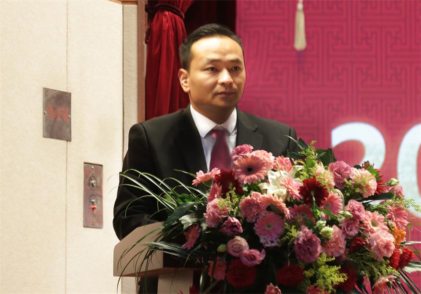 集團(tuán)副總、紀(jì)委副書記張成彪同志作徐州寶潤實業(yè)集團(tuán)“關(guān)于2018年違紀(jì)違規(guī)及重大事故責(zé)任單位的通報及處理決定”