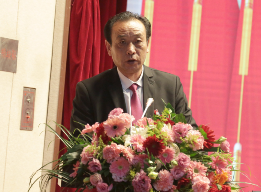 徐州寶潤實業(yè)集團(tuán)第一屆黨委班子選舉大會---寶潤實業(yè)集團(tuán)黨委常委、紀(jì)委副書記鄭軍同志作紀(jì)委工作報告